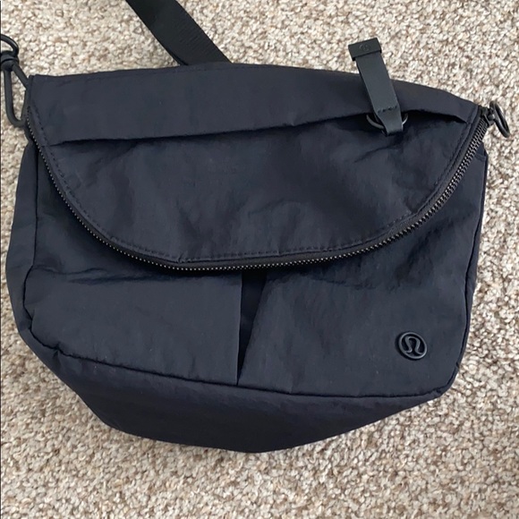 lululemon athletica Handbags - Lululemon All Night Festival Bag 5L